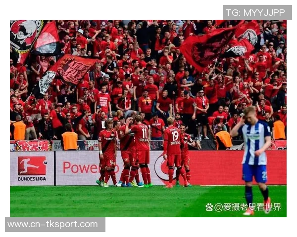 巴黎与曼联激战回顾精彩视频重温全场精彩瞬间与战术分析